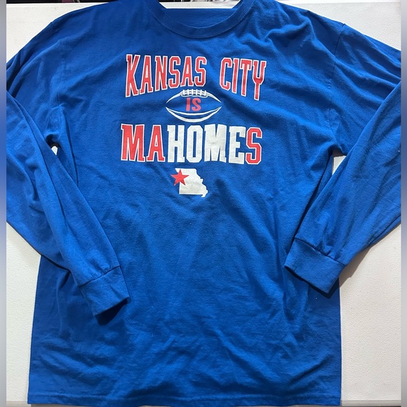 Kansas City/Mahomes Shirt - Picture 2 of 6